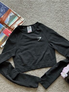 Gymshark Black Long Sleeve Crop Sweatshirt with Thumbholes
